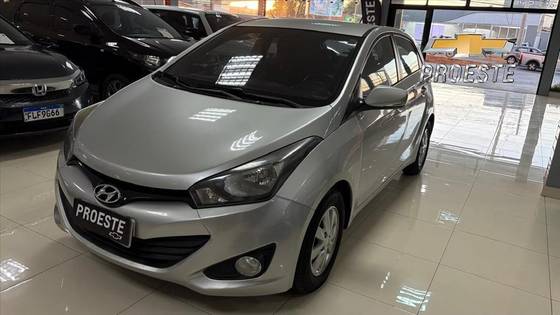 HYUNDAI HB20 1.0 COMFORT PLUS 12V FLEX 4P MANUAL HYUNDAI HB20 1.0 COMFORT PLUS 12V FLEX 4P MANUAL
